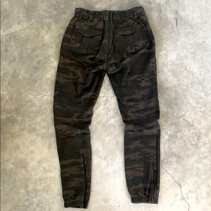 Sanctuary camo jogger